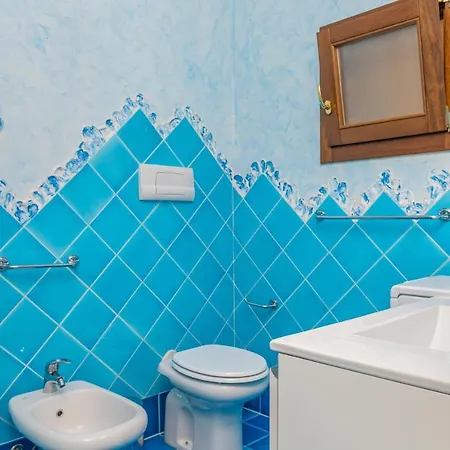 Lo Squalo Ferienhaus *